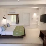 Lov Adults Only Hotel 3*