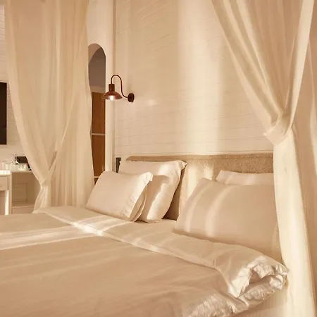 Отель Lov Adults Only Фаралия