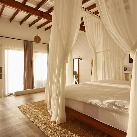 Отель Lov Adults Only