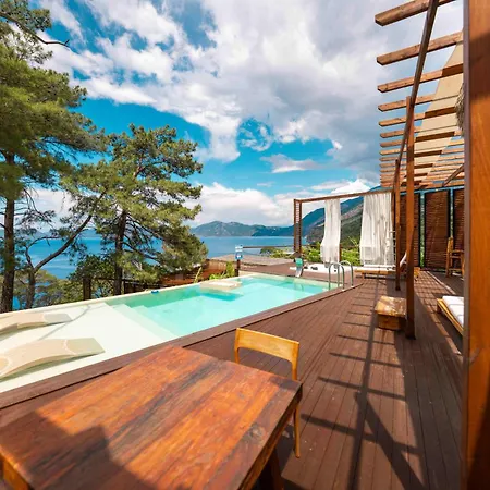 Отель Lov Adults Only 3*