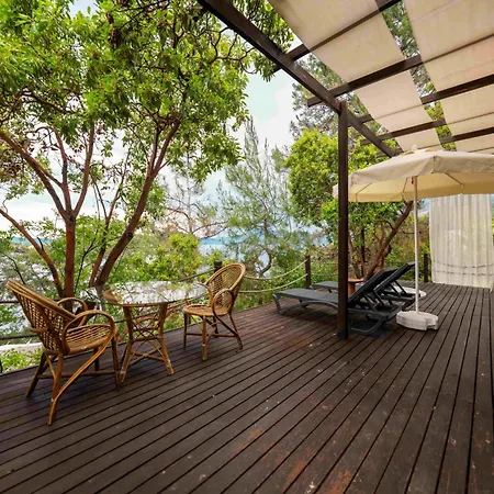 Lov Adults Only Hotel 3*